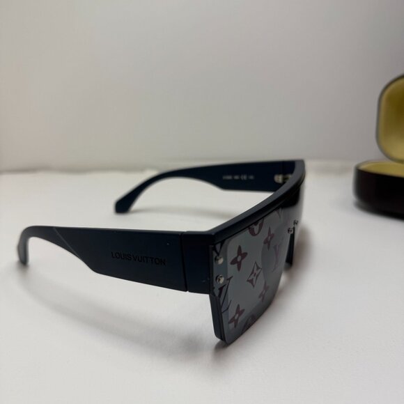 Louis Vuitton Sunglasses; One Size; Black and Blue - Picture 5 of 9